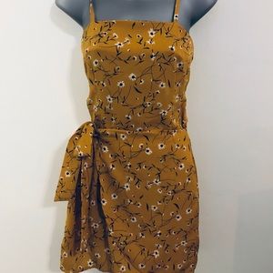 Spring/summer yellow dress